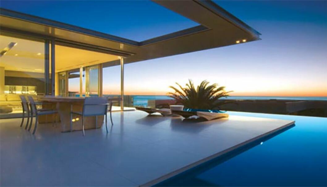 Via: <a href="http://trends.soup.io/post/175443931/First-Crescent-Villa-by-SAOTA" target="_blank">trends.soup</a> Via: trends.soup
