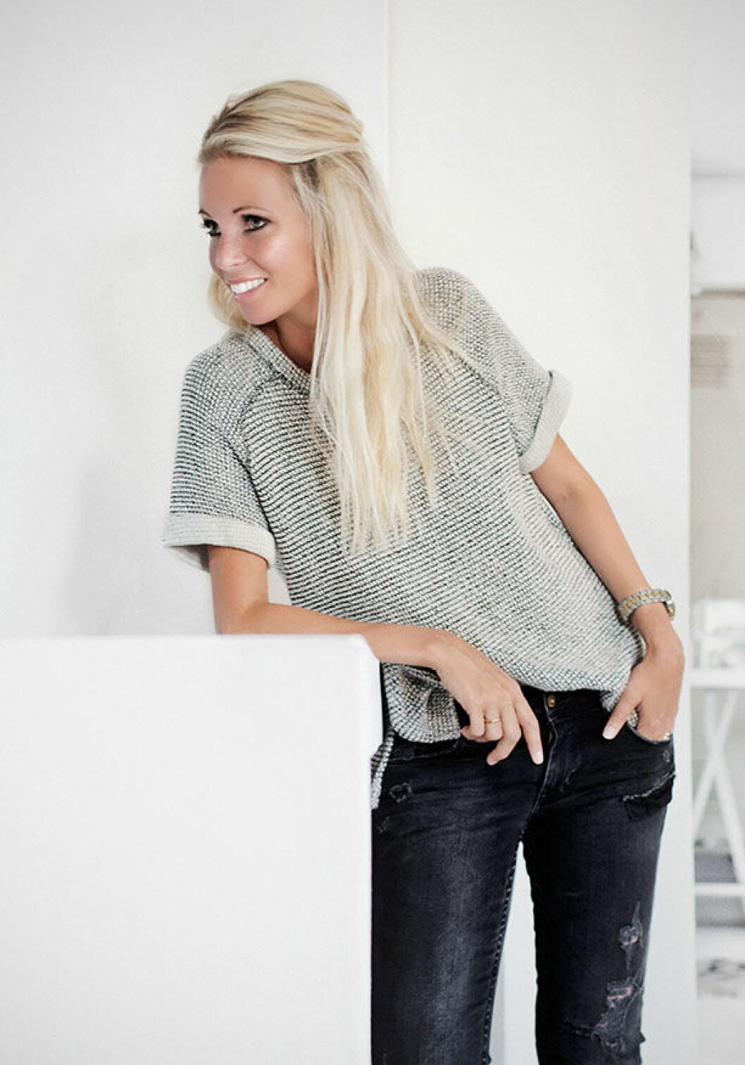Trebarnsmor Jenny Hjalmarsson Boldsen är inredningsstylist och dekoratör. Hon och maken Martin bor sedan 2006 i en ombyggd kaptensgård i Råå. jenny_hjalmarsson_boldsen