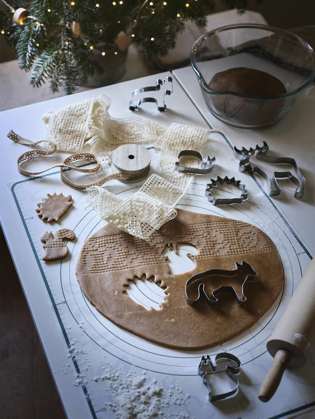 Lekfulla pepparkaksformarna <em>Drömmar</em>. Pepparkaksformar från Ikea julen 2020