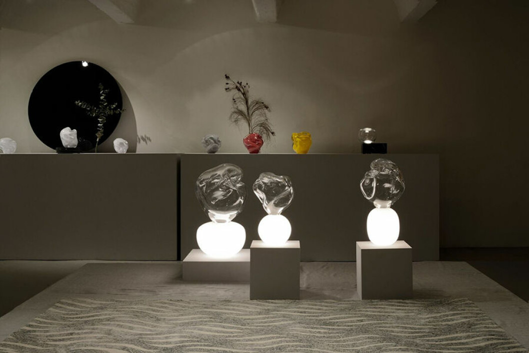 <em>Anamorphic glass</em>, Staffan Holm. Foto: Mikael Olsson. glasobjekt staffan