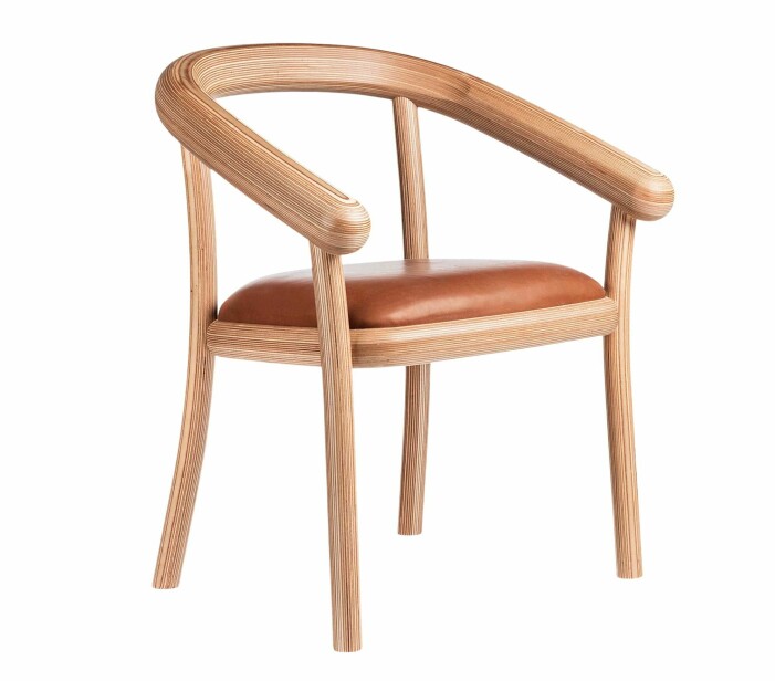 Stilrena karmstolen Ella av Thomas Sandell för designföretaget Made by choice. Stilrena karmstolen Ella av Thomas Sandell.