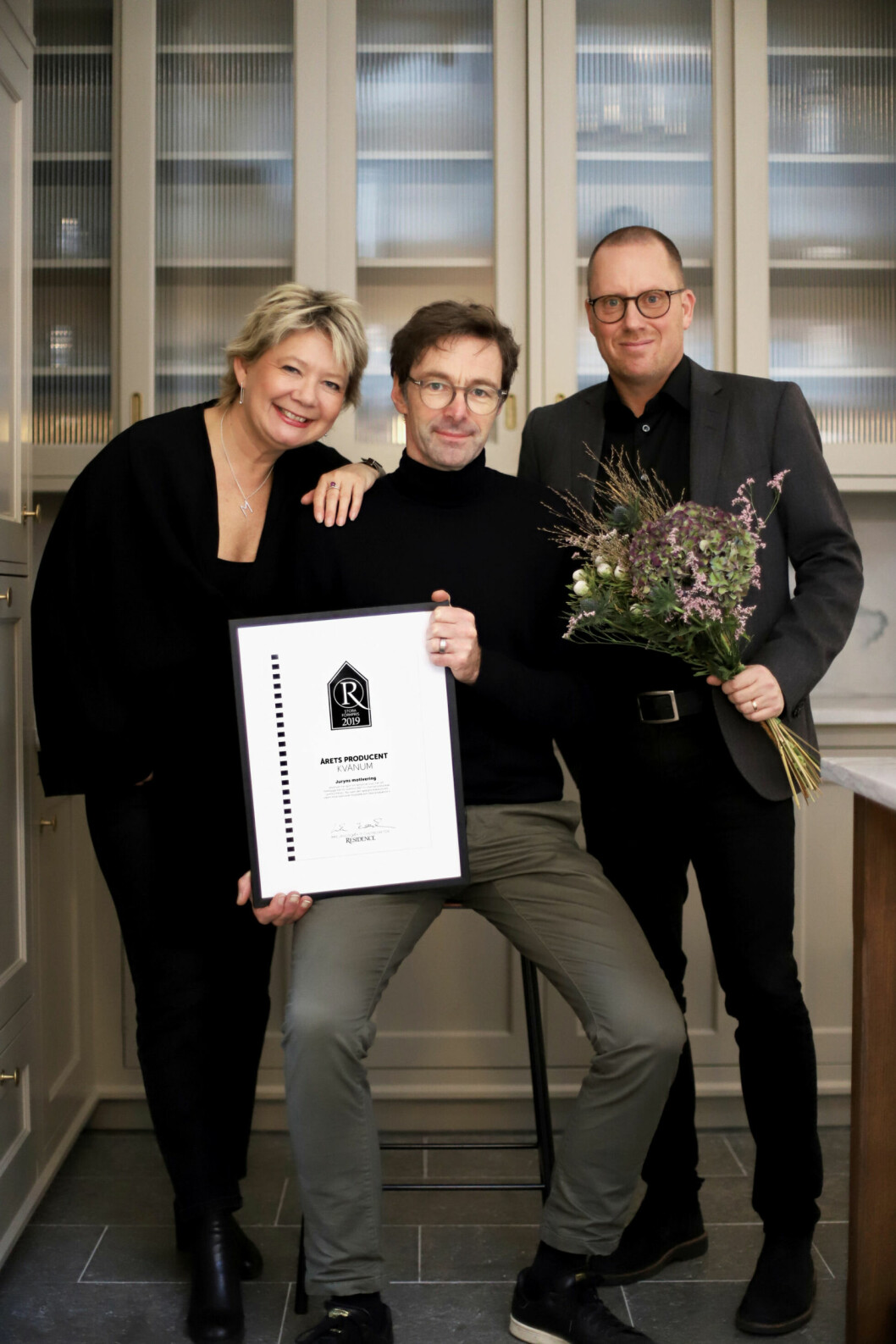 Marie Malmenskog, PR, Per Fernholm, designer, Niklas Efraimsson, VD och ägare av Kvänum. Foto: Lina Sköld