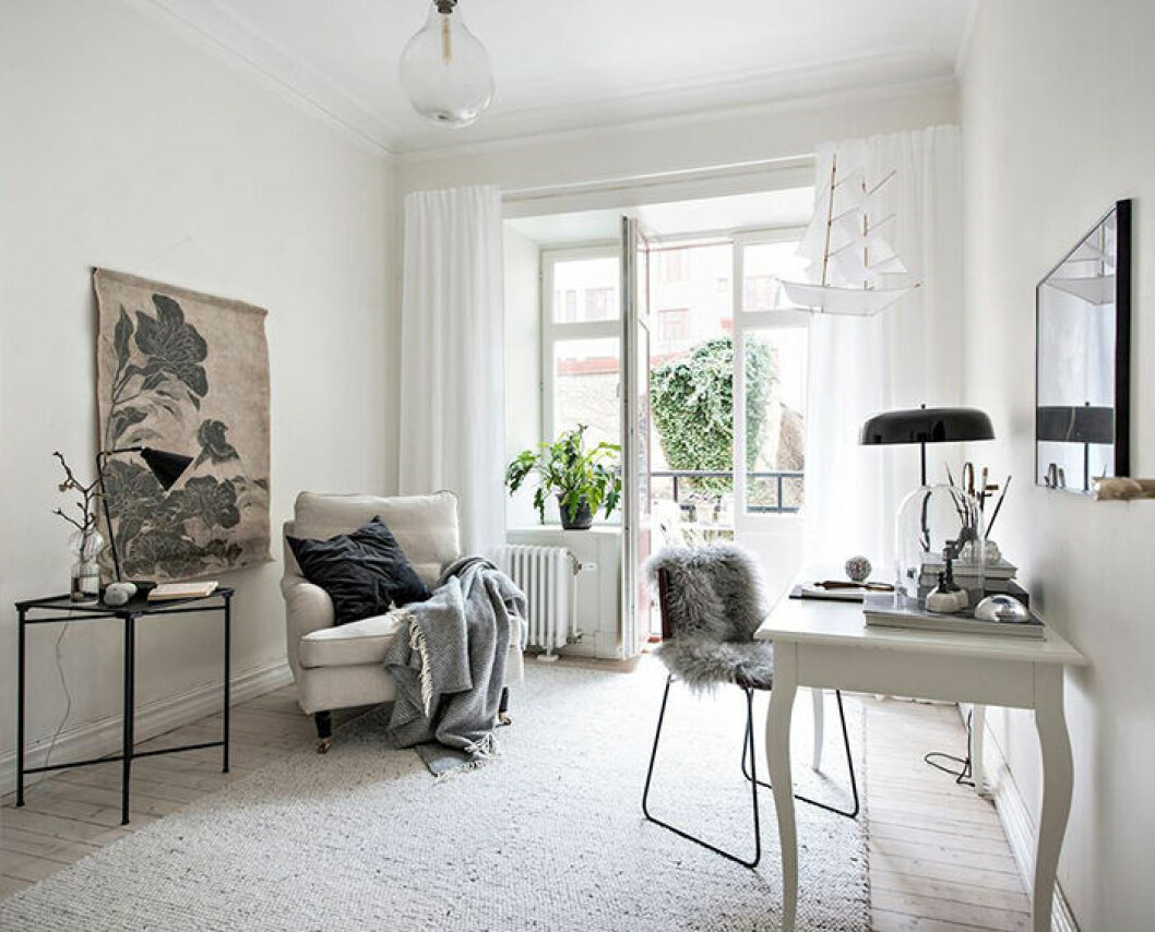 Foto: Maria Sahlander Styling: By Bon för <a href="https://www.instagram.com/bjurfors_goteborg/?hl=sv" target="_blank" rel="noopener">Bjurfors</a>/mäklare: Ida Almgren Klassisk hemtrevlig läshörna