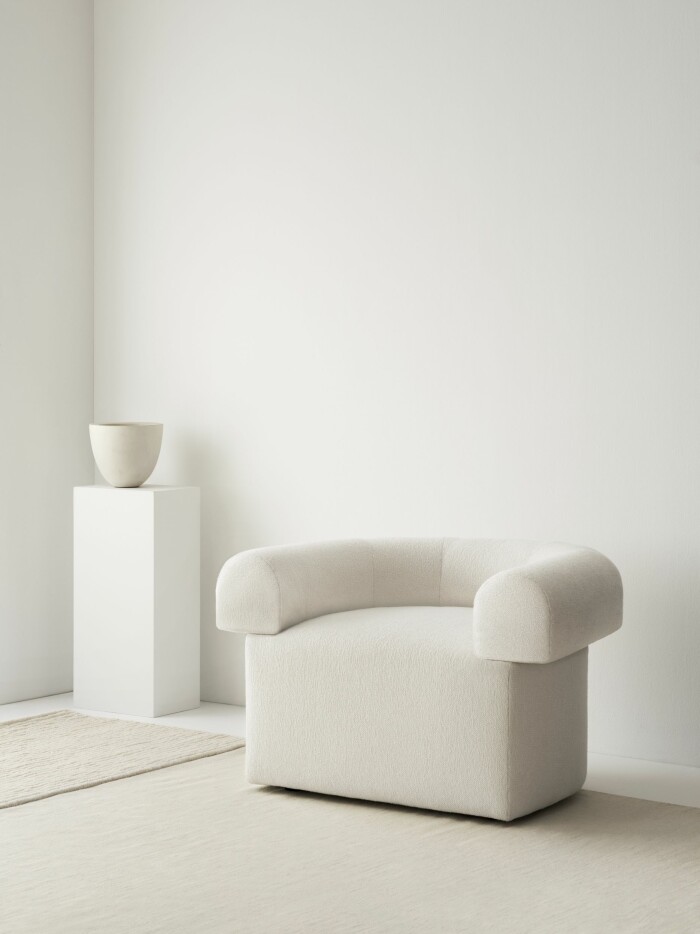 Lotta Agaton fåtölj i lyxig bouclè. Lotta Agaton fåtölj i bouclè.
