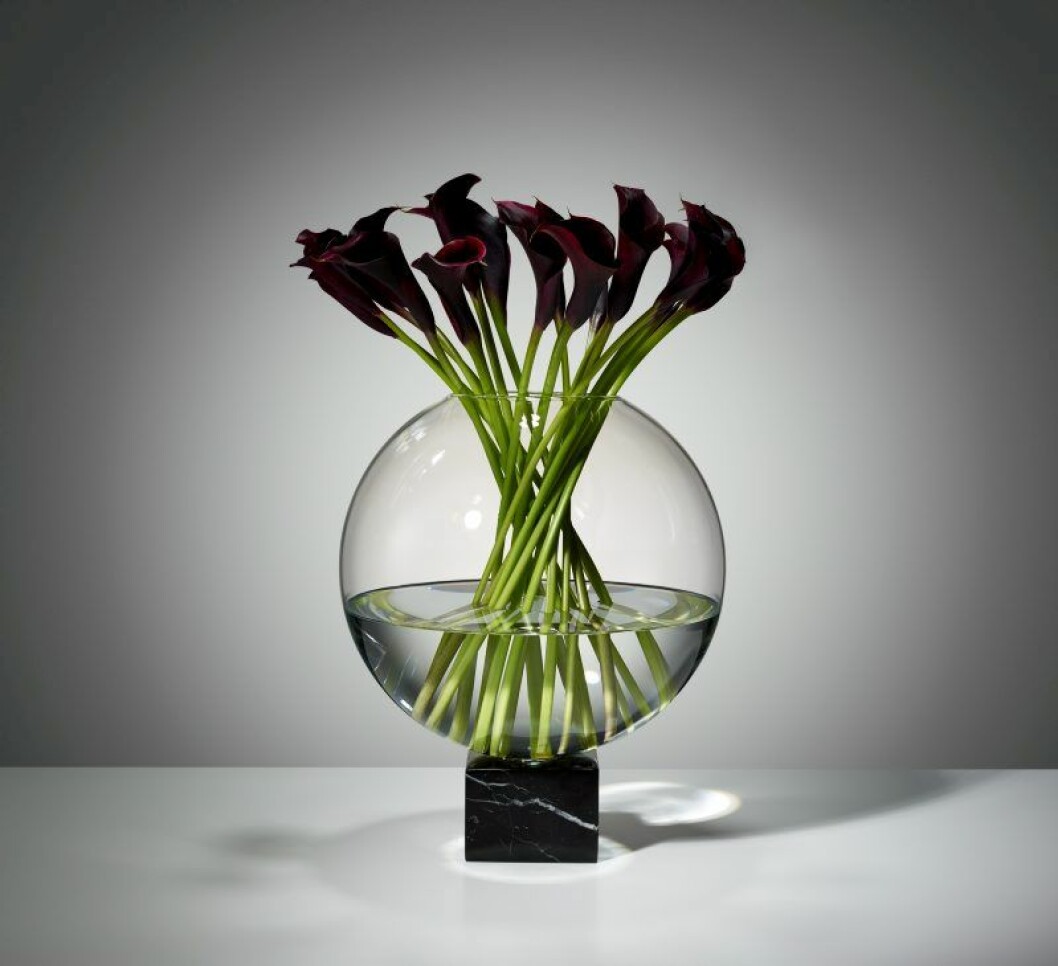 Lee broom Podium Globe - black