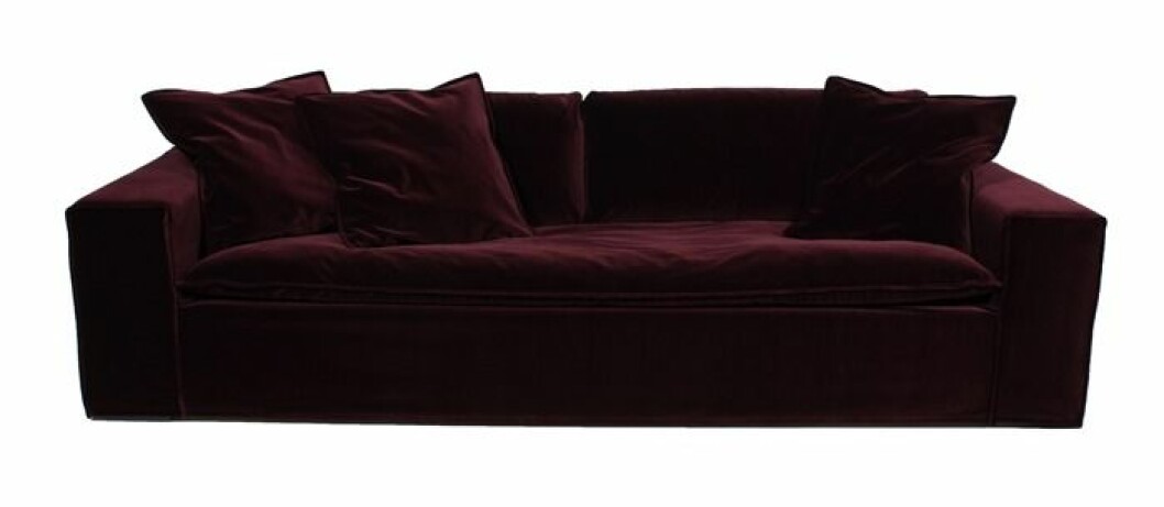 Luca velvet rubyred, 19 900:-