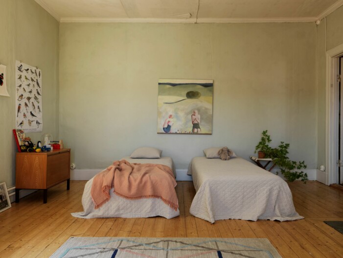Ein weiteres Schlafzimmer, hier als Kinderzimmer genutzt. Jugendvilla in Flen in Sörmland, Schlafzimmer