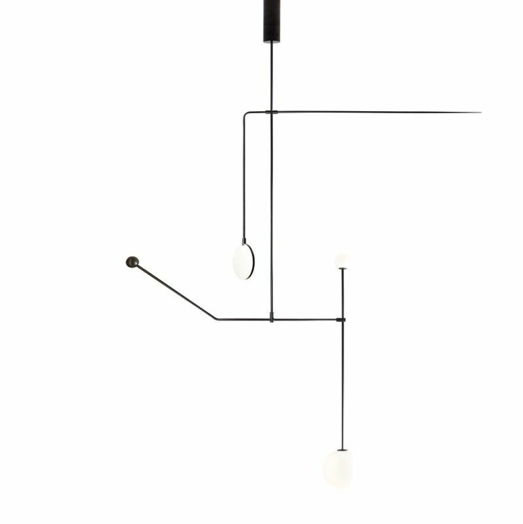 Asymmetrisk lampa av Michael Anastassiades. MC_6_IMG2_ON_©MICHAELANASTASSIADES