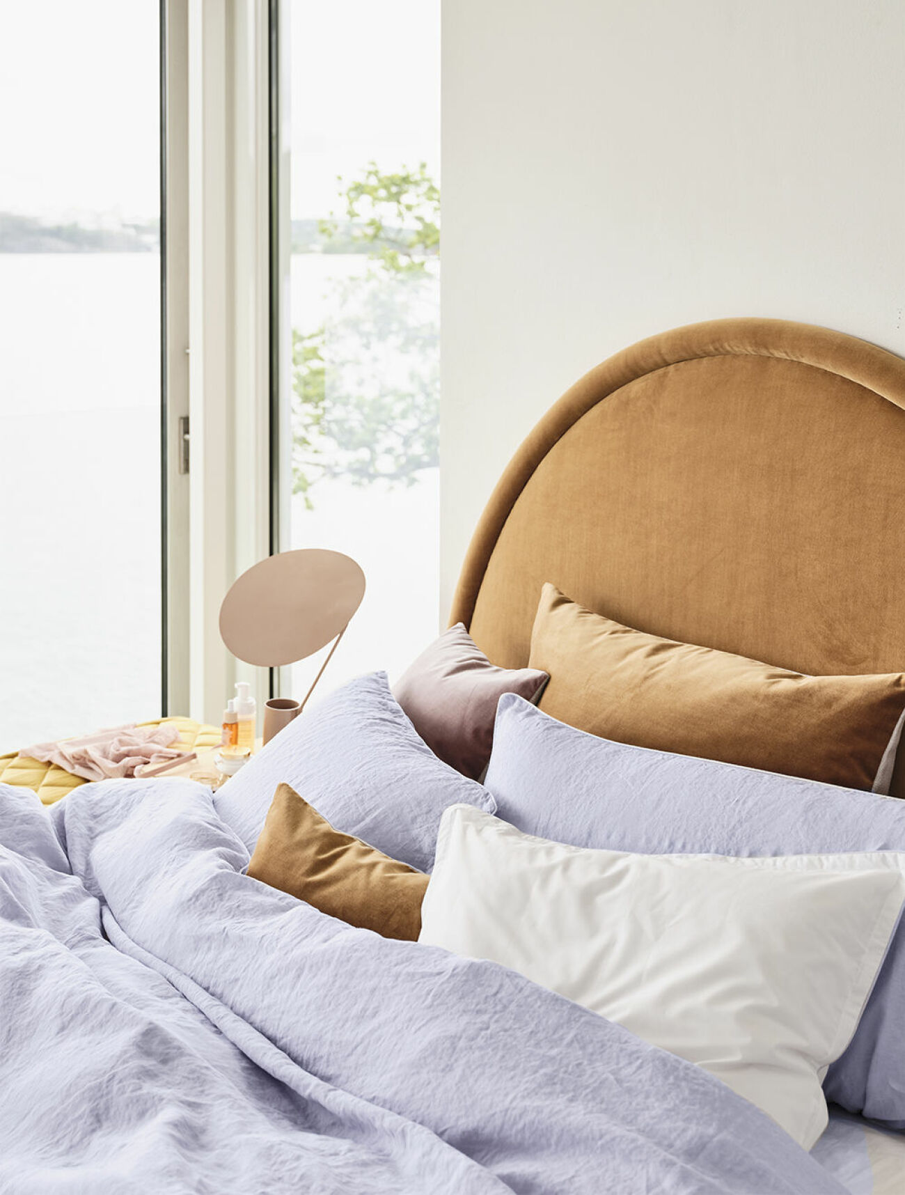 Sänggavel och sängkläder från Mille Notti 2020