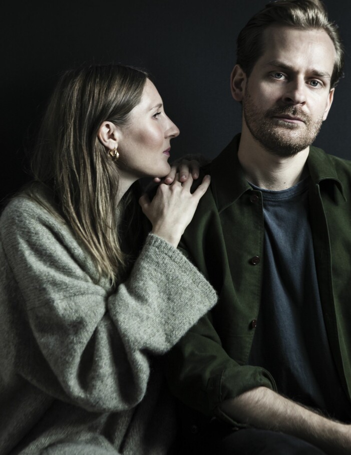 Theresa är inköpare på Arket och Ludvig jobbar som art director på reklambyrån McCann i Stockholm. De finner mycket av sin inspiration hos varandra, i sitt professionella liv, men även det i nya livet som föräldrar. Theresa och Ludvig