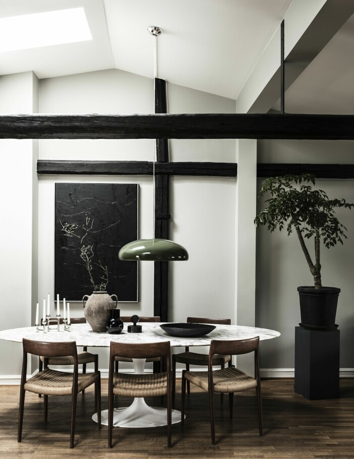 Hemma hos Shabnam i Stockholm i ett tidigare hem som inredde av Sophia. Bilden ovan hör till ett av de mest likeade på Residence Instagram och blev också ett omslagsbild för tidningen. Foto Mike Karlsson Lundgren.