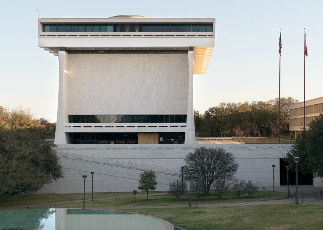 Lyndon B Johnson Presidential Library and Museum, Austin, Texas, USA, 2013 modern-forms-photo-essay-nicolas-grospierre_dezeen_1568_3