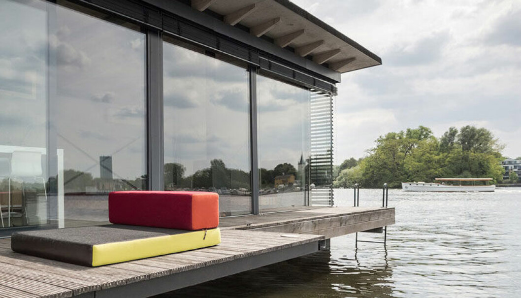 ModernHouseboat