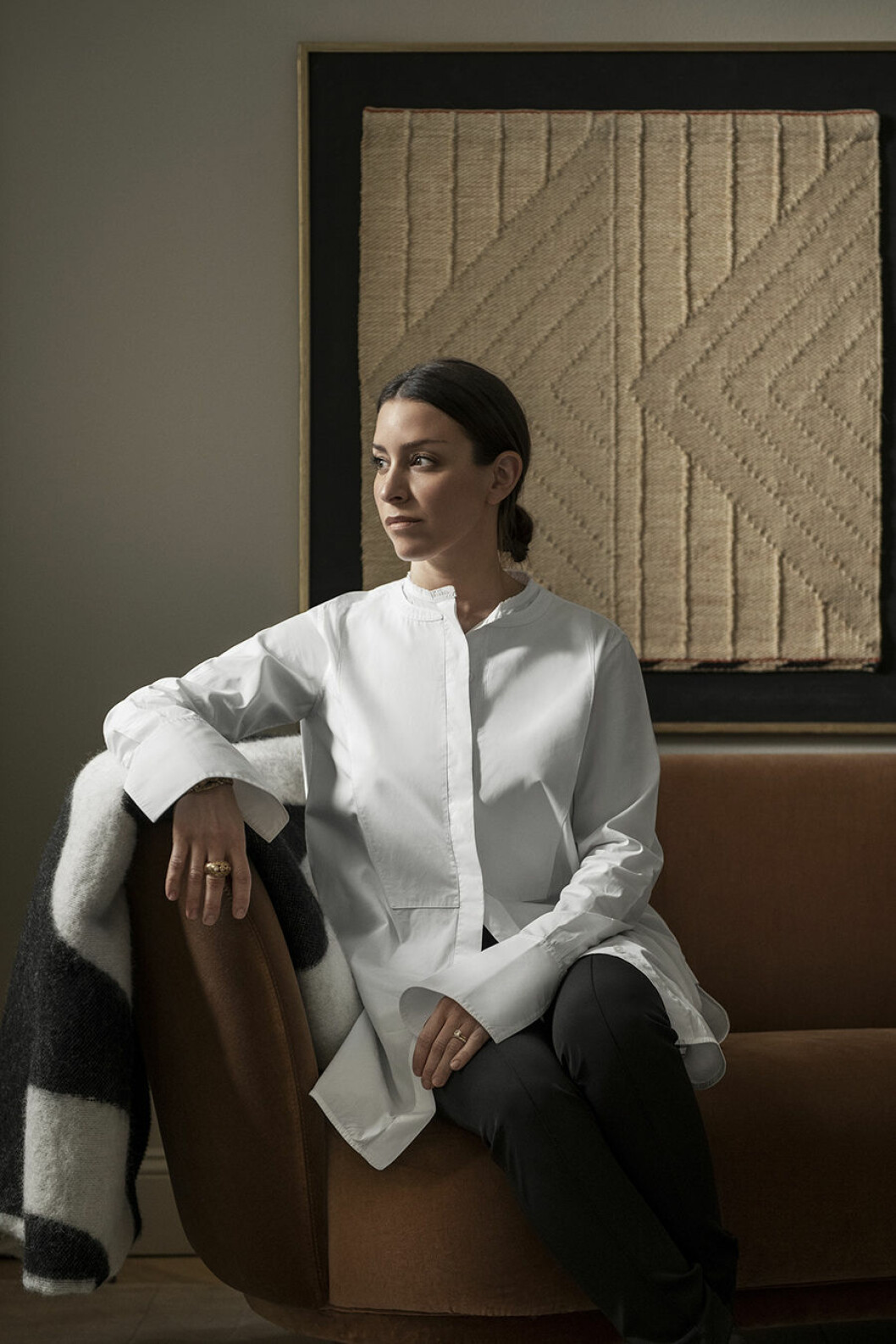 Liza Laserow har vuxit upp omgiven av föräldrarnas inredningsintresse. Tillsammans med sin mamma driver hon Laserow Antiques, och med sin man och hans bror mattföretaget Nordic Knots. lisa laserow