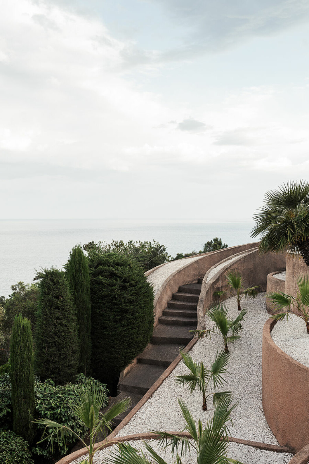 PALAIS BULLES exteriör trapp