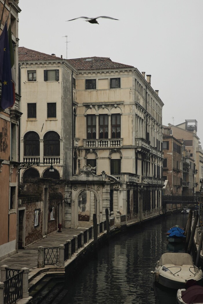 Palatset som ligger nära Venedigs tågstation byggdes av Domenico Margutti.