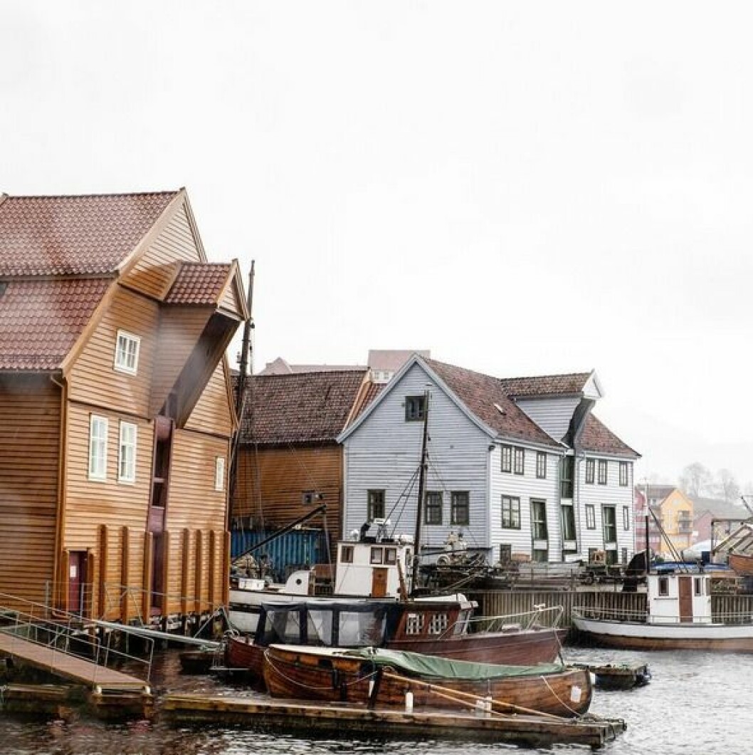 Soon back home #bergen – Let the game begin. perolav1
