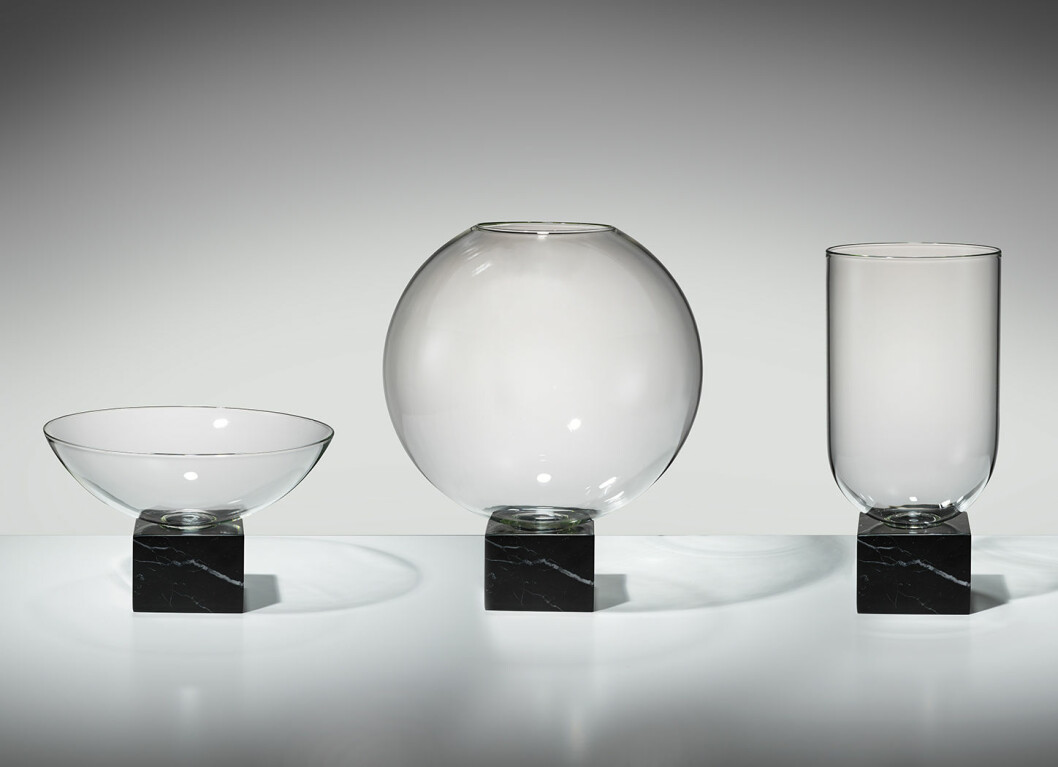 Foto: <a href="http://www.leebroom.com/products/podium-globe-black-marble/">Leebrom.com</a> Podium-Collection-black-Lee Brom