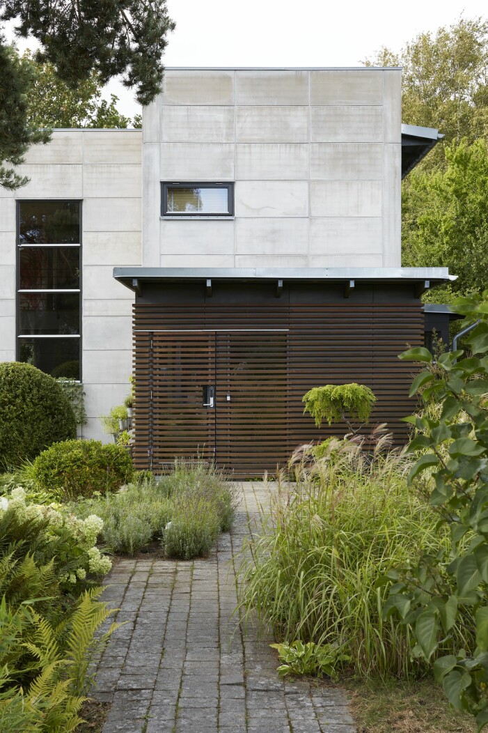 Arkitekten Ulf Engstrand på Skapa arkitekter har ritat huset. Arkitektritat hus.