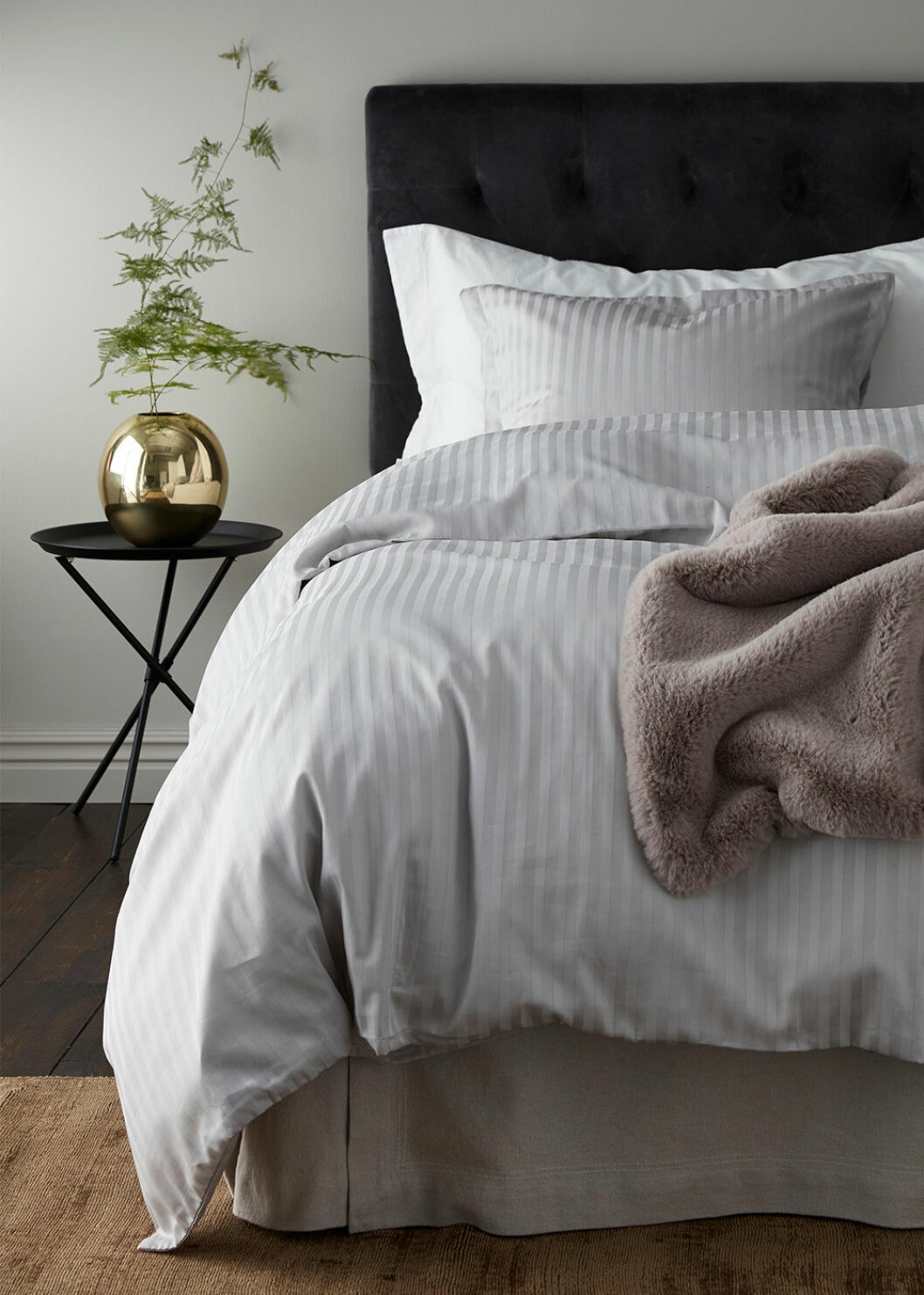 randigt påslakanset i hotellstil från ellos home