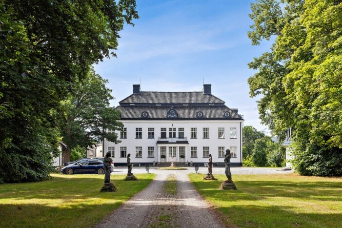 Rastaborgs slott, till salu nu för 59 miljoner kronor. Slott till salu för 59 miljoner kronor