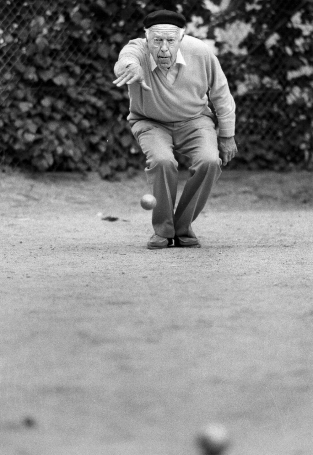 Prins Bertil spelar boule i Stockholm, den 11:e juni 1986. Foto: Karl Melander/TT