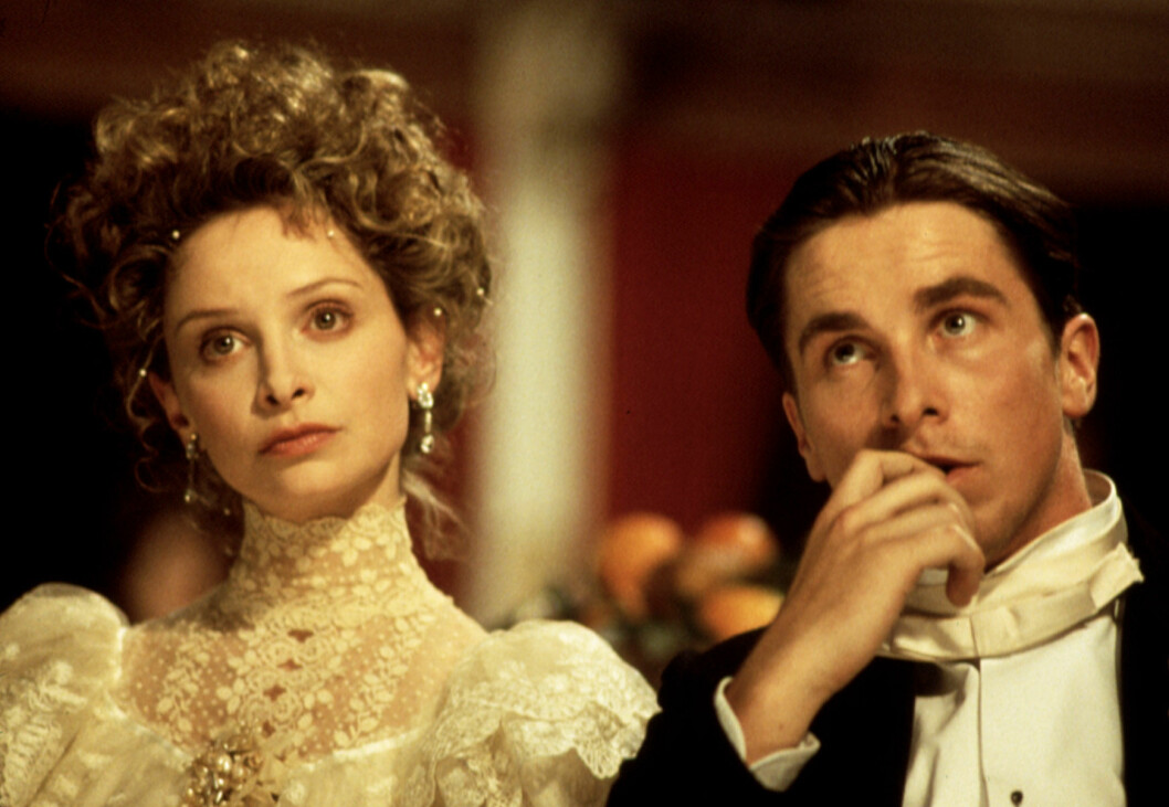 Christina Flockhart och Christian Bale spelade societet i filmen En midsommarnattsdröm från 1999.