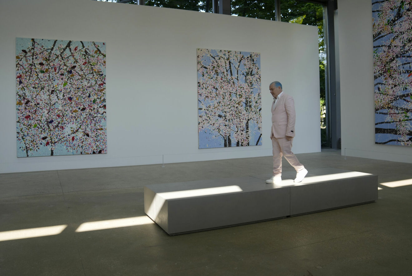 Damien Hirsts nya konstutställning på Fondation Cartier i Paris.