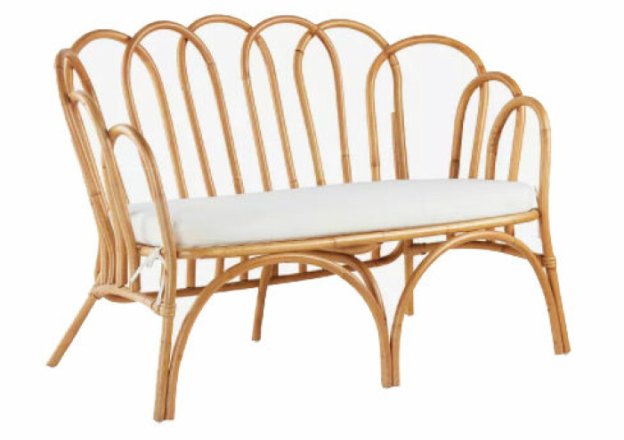 soffa i rotting till uteplatsen