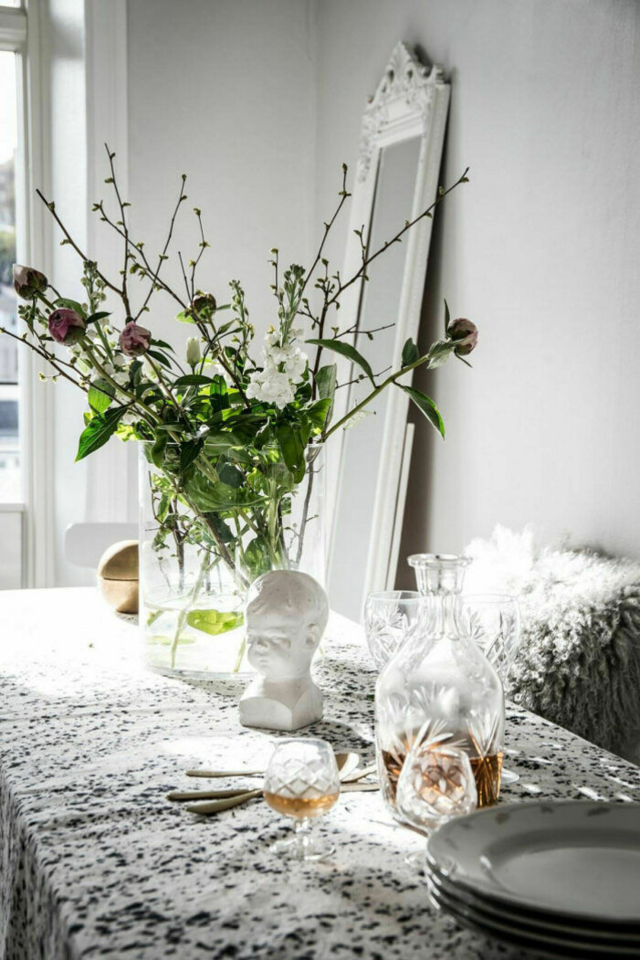 Foto: Alen Cordic Styling: Emma Fischer för Bjurfors/mäklare: Anna Melin Sommardukning