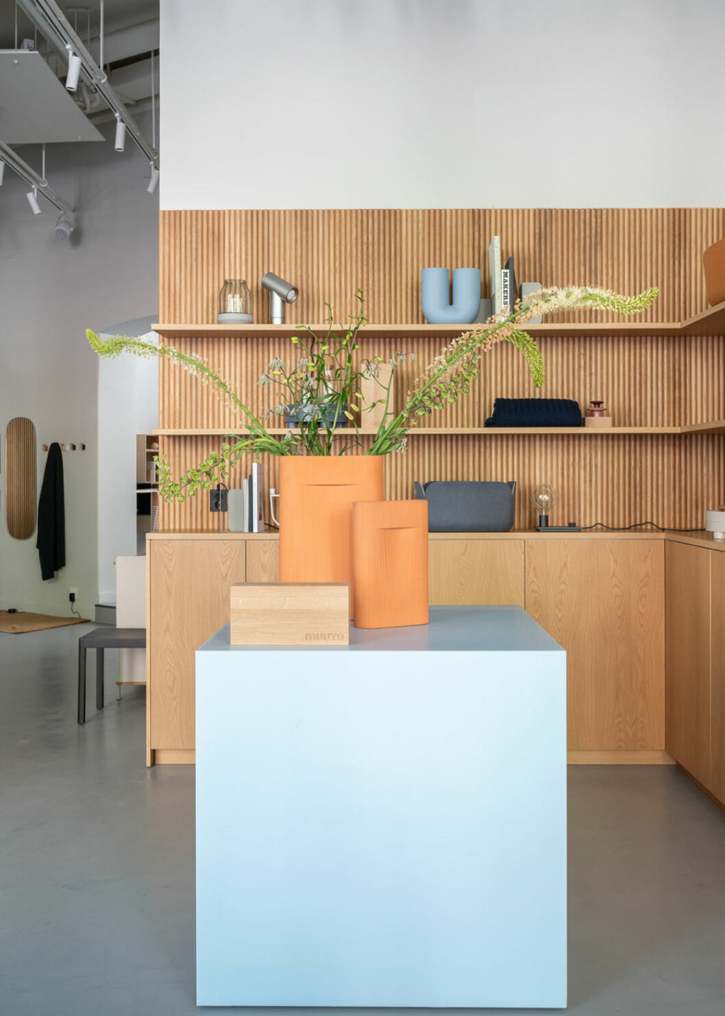 Muuto öppnar ny butik i Stockholm hyllor