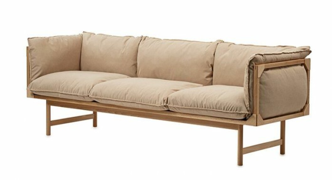 <a href="http://TAF%20arkitektkontor">TAFs soffa Bleck</a> för Gärsnäs med synlig konstruktion.