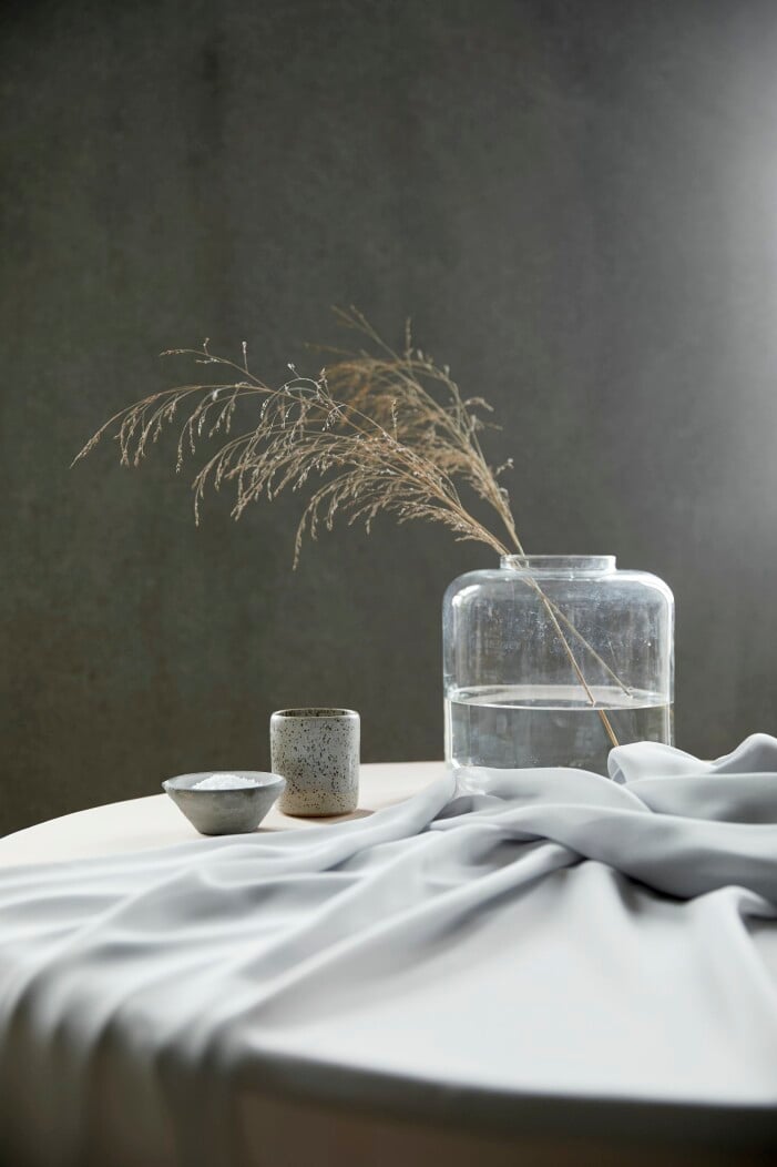 Vas från Designtorget. Skål av Bissa G Segerson, mugg från The Clay lab. stilleben Ohboy-huset