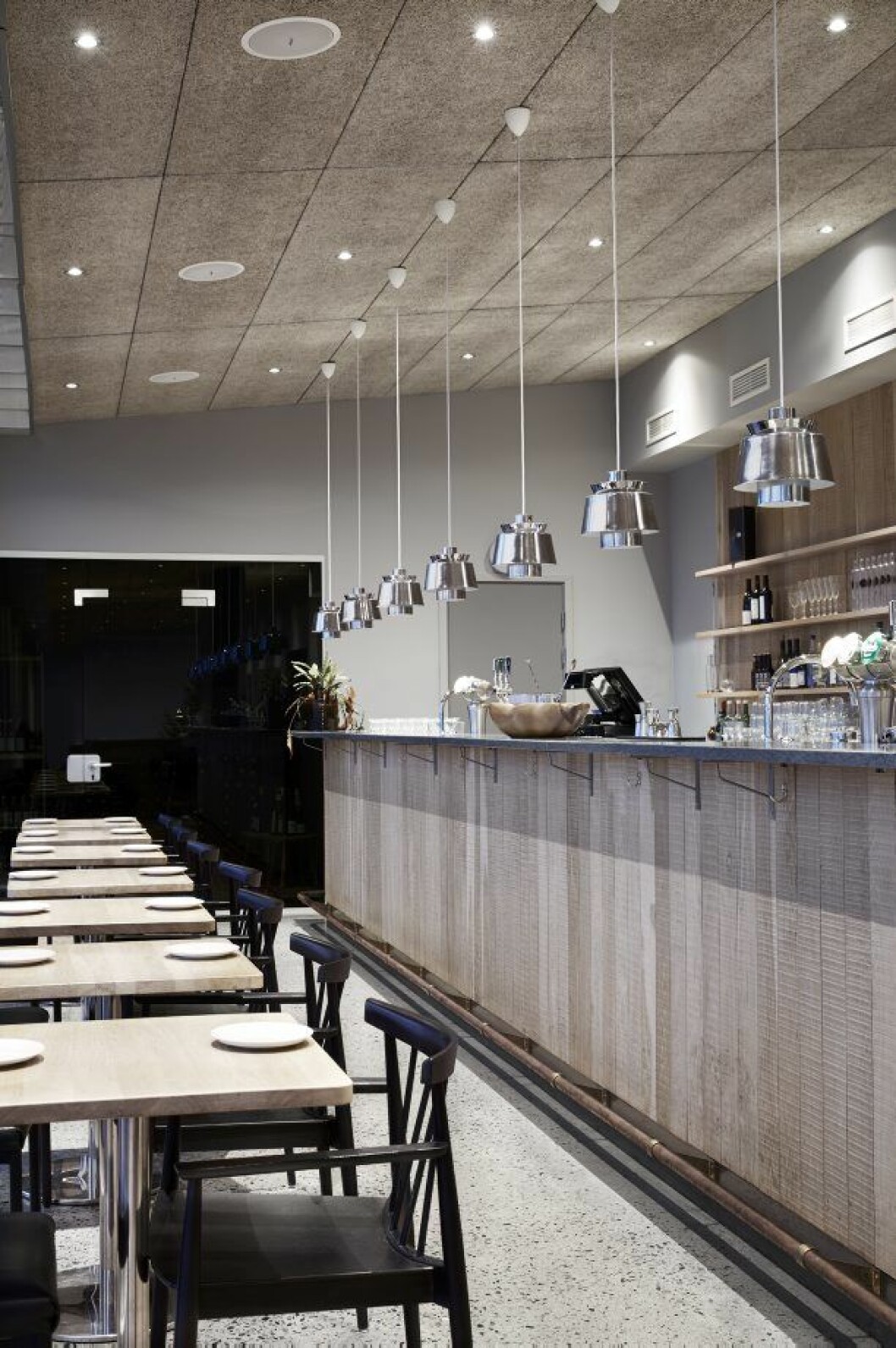 Restaurang Sjön ligger direkt vid Vättern och har inretts av Jens Fager. Tommy_Residence_9