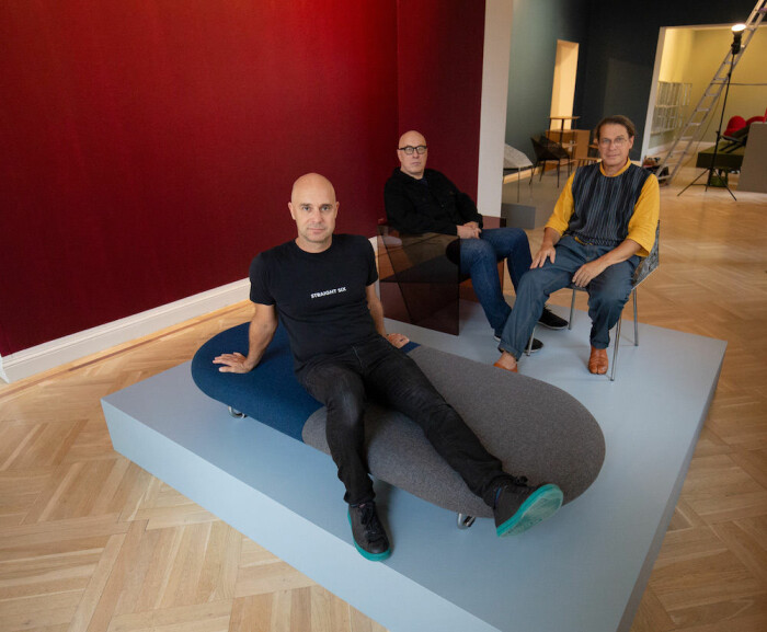 Trion från vänster Mårten Claesson, Eero Koivisto och Ola Rune. Trion Mårten Claesson, Eero Koivisto och Ola Rune ställer ut på Bukowskis.