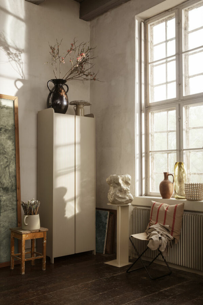 Nyproducerat må vara lättillgängligt i allt större utsträckning, men glöm inte bort second hand och loppisar. Foto: Ferm Living. Vanliga missar när du inreder för ny säsong, du köper mycket nytt