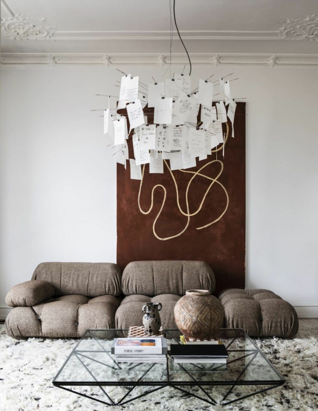 Foto: Mike Karlsson Lundgren från artikeln <a target="_blank" href="https://www.residencemagazine.se/hemma-hos/hemma-hos-ellen-dixdotter-och-jacob-holst-i-kopenhamn/3866303">Hemma hos Ellen Dixdotter och Jacob Holst i Köpenham</a> Vardagsrum med designklassiker.