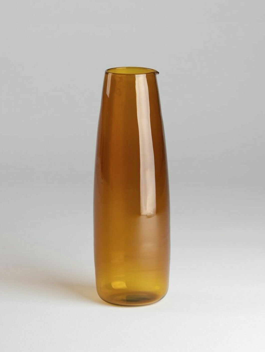 Vattenkaraff i borosilikatglas, 1 300:-, R+D.LAB/Artilleriet.
