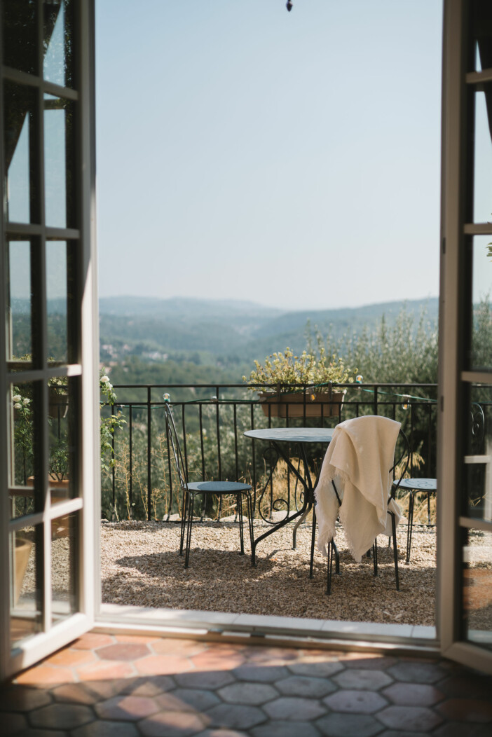 Villa Juli guesthouse frukostaltan vy
