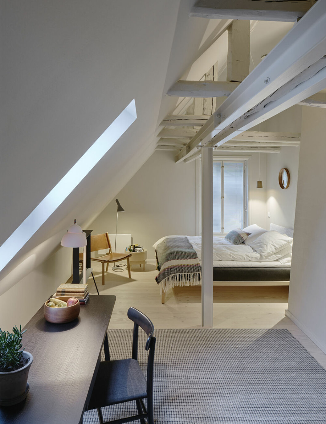 Färgpaletten inspirerades av Hammershøis verk. Hotellrum på Villa Terminus i Bergen