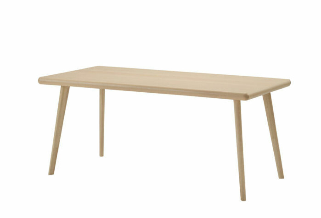 Bord i lackad bokfaner och massiv björk, för sex personer, 2 695 kr. Virgil Abloh Ikea