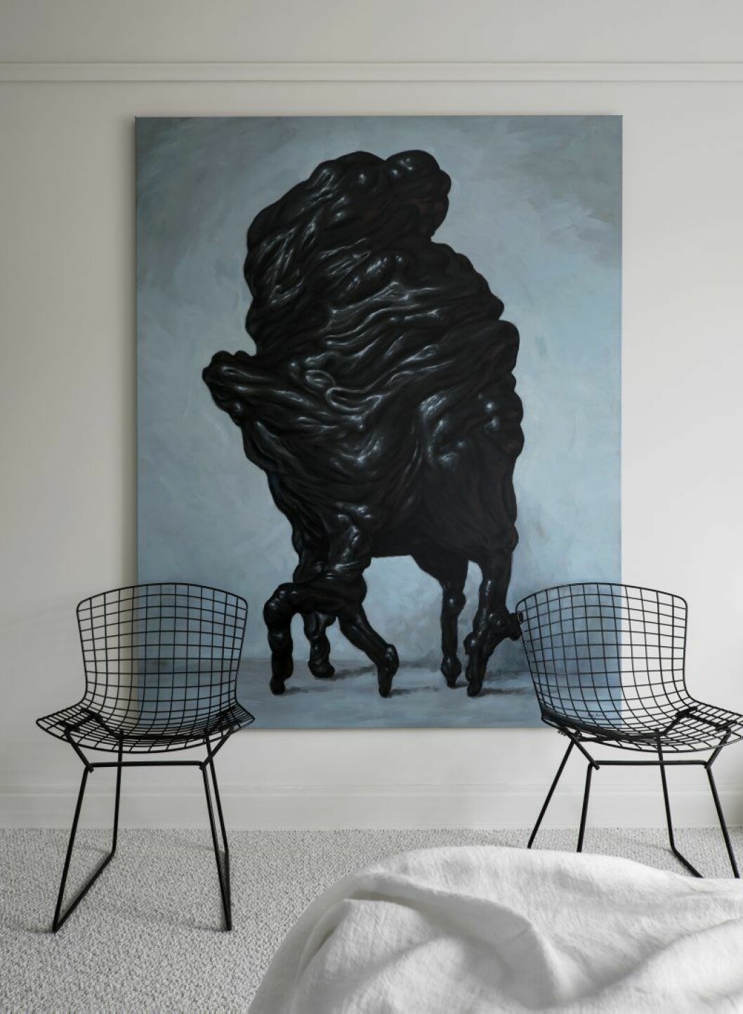 Olja av Willem Andersson, Because the real one is lost, 2015, Belenius/Nordenhake, stolar Harry Bertoia. Wessman_8